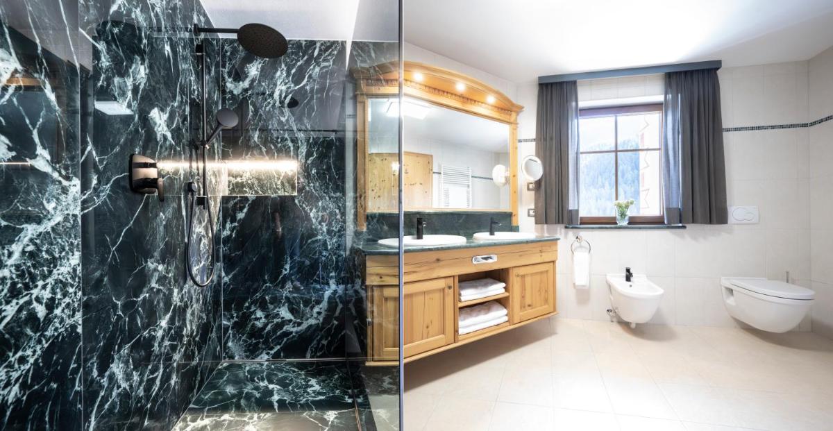 Wellness Hotel Post - Housity