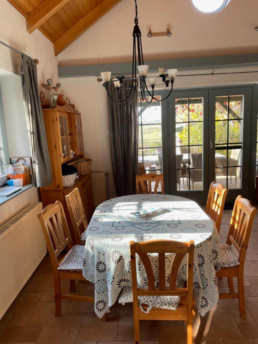 Mandula House - Housity