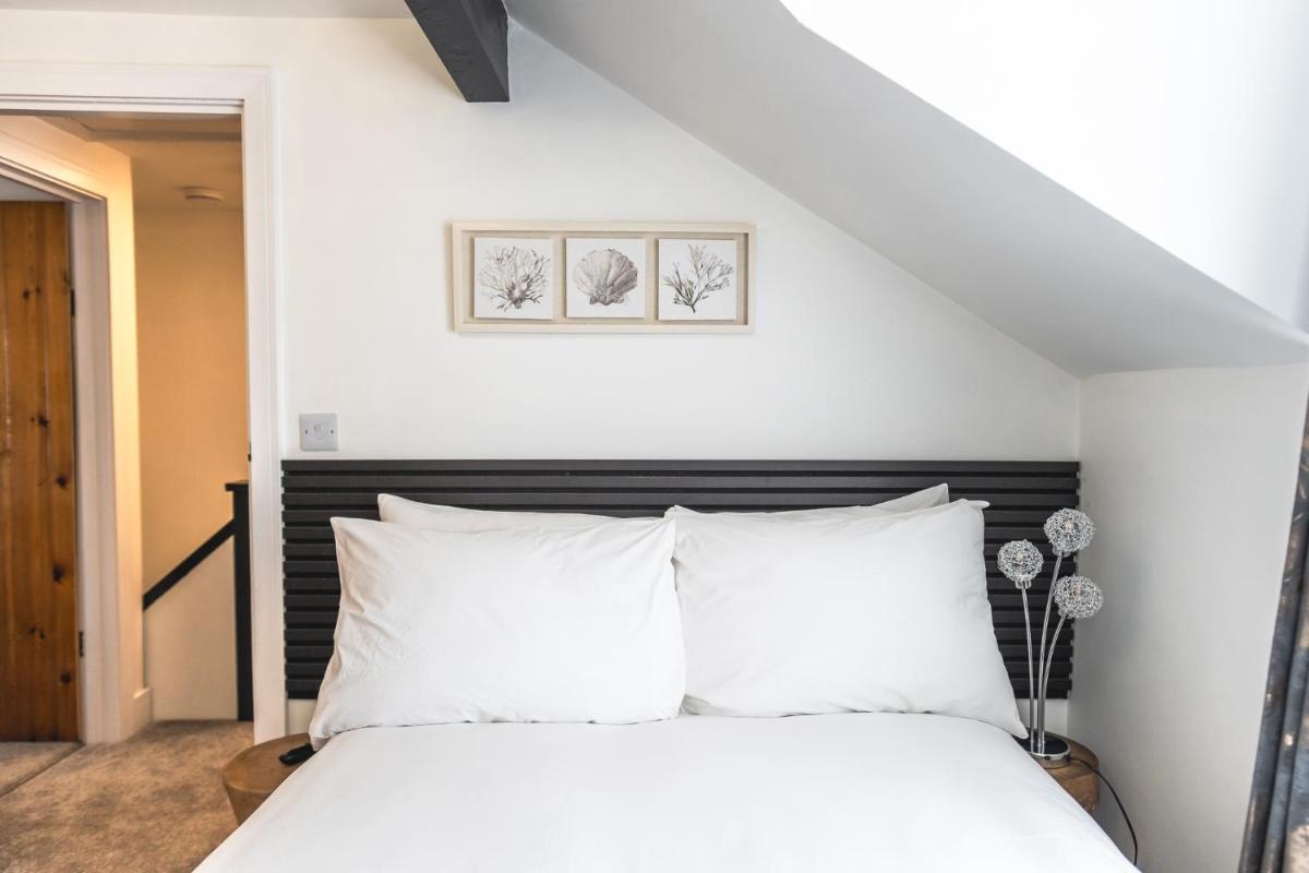 Captivating 2-Bed House in Nettleham - Housity
