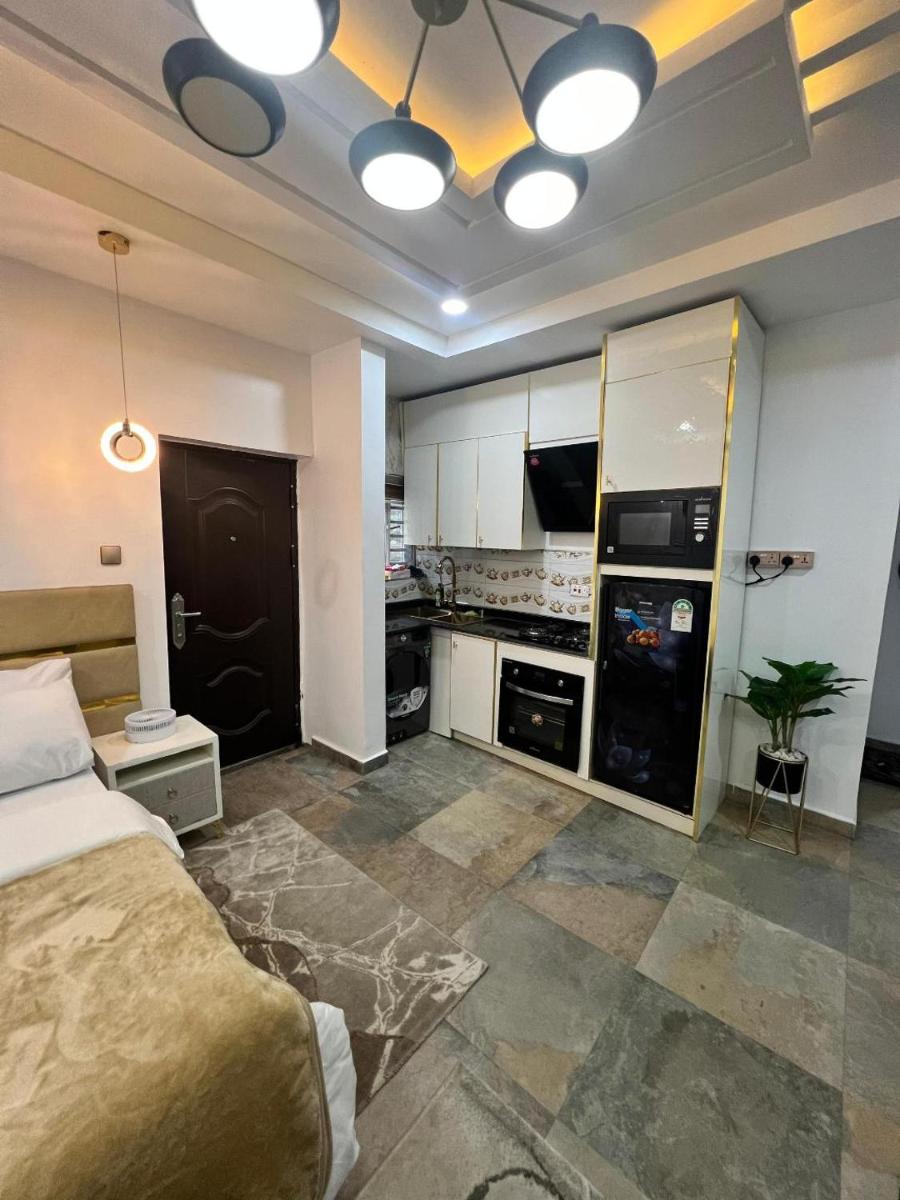 Apartment 004 Royale - Hizvo