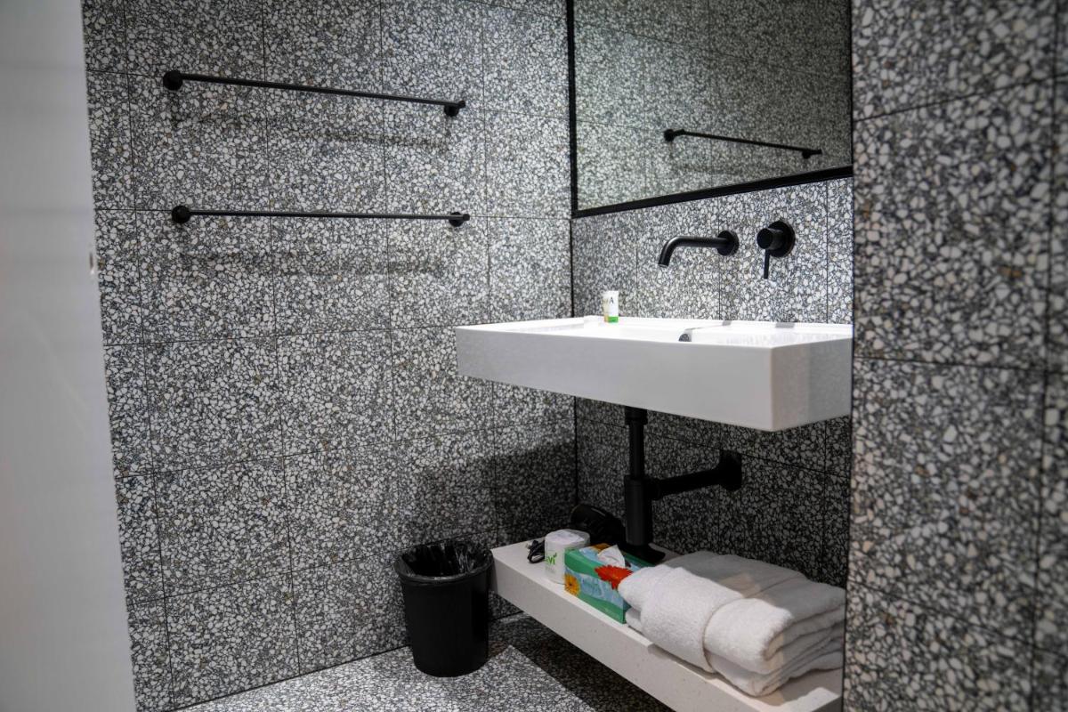 Value Suites Penrith - Housity