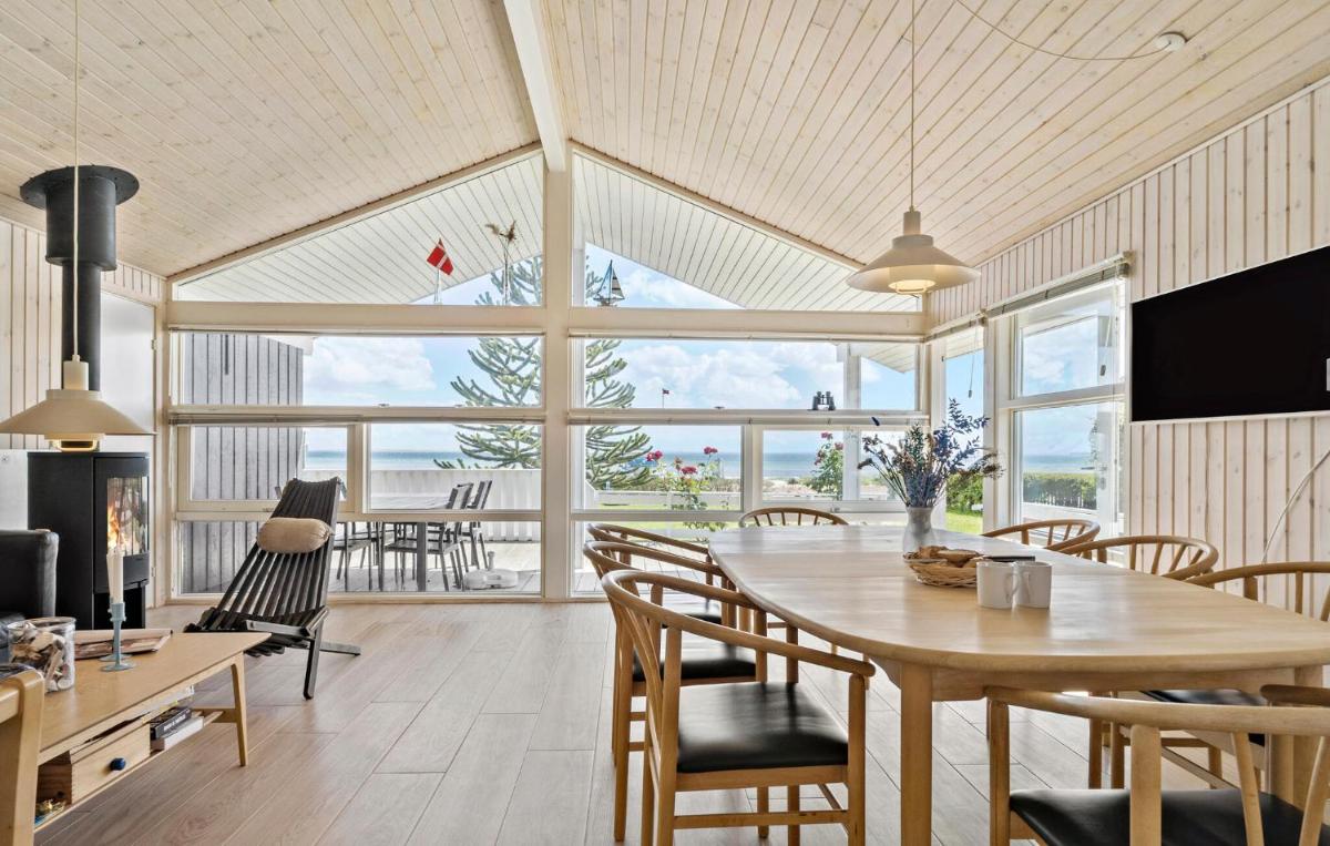 Holiday Home Bjert 45 - Housity