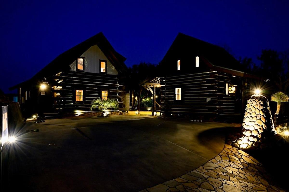 LOG HOUSE at Shima - Housity