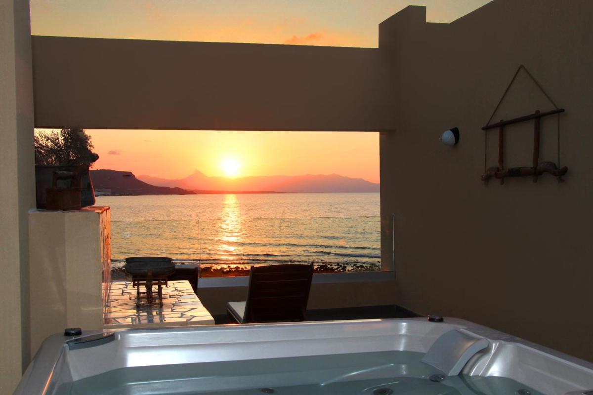 Kimona Villa Seafront Swimming Pool Jacuzzi 6 Bedrooms 21 PAX Kouvohori Villas Crete - Housity