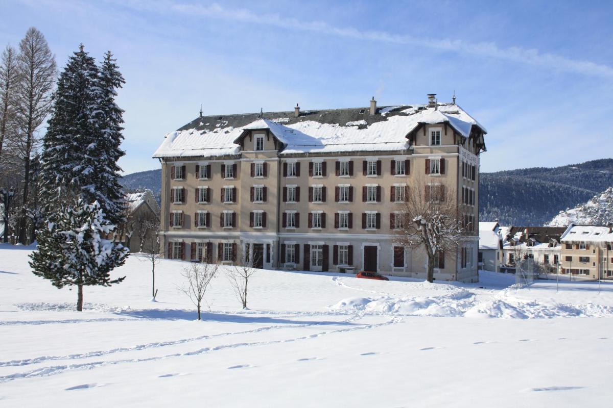 L'établissement Best Western Grand Hotel de Paris & Spa en hiver