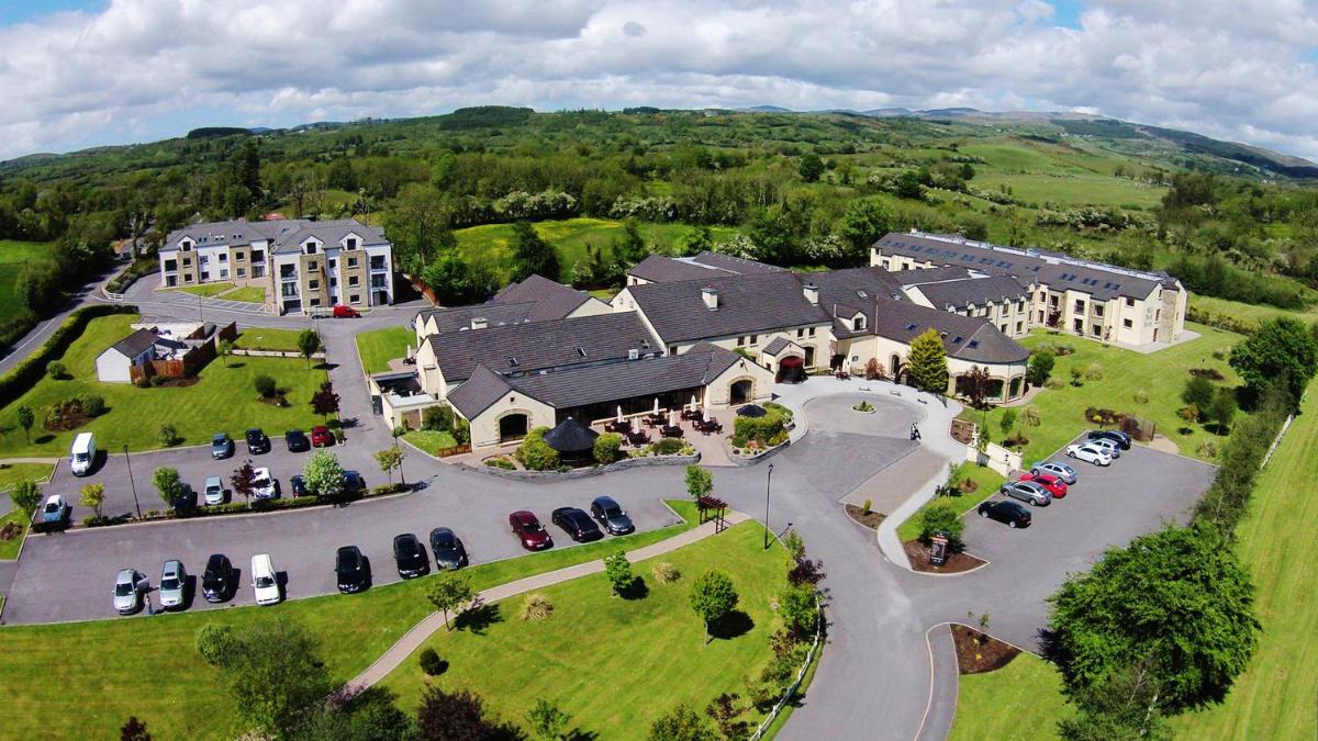Mill Park Hotel - Housity