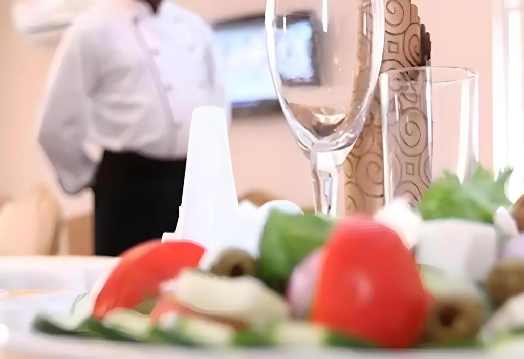 Ayoluyem Aparthotel and Suites - Housity