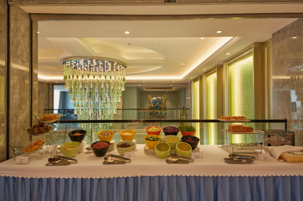 The Hotel V Zhenjiang Jingkou - Housity
