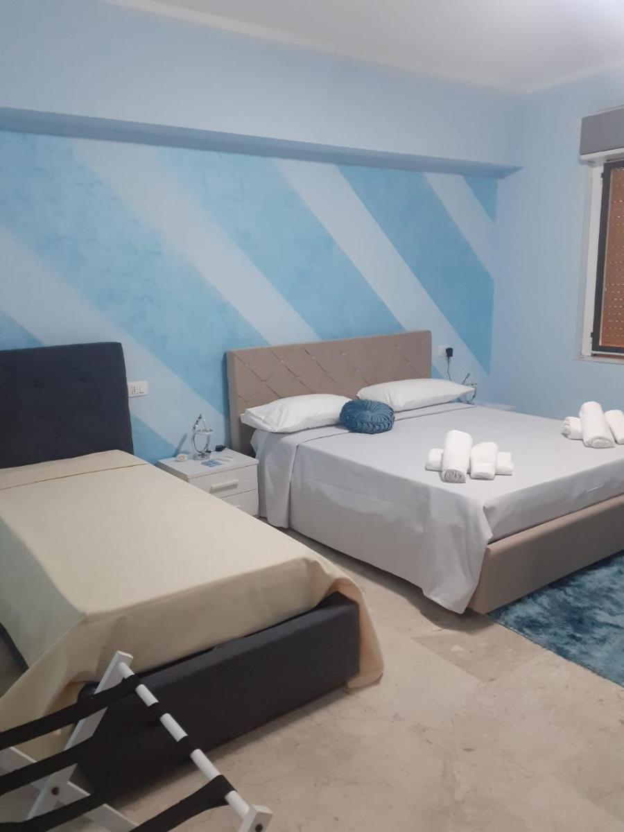 LOVELY BIANCO - Rooms & Apartment - Housity