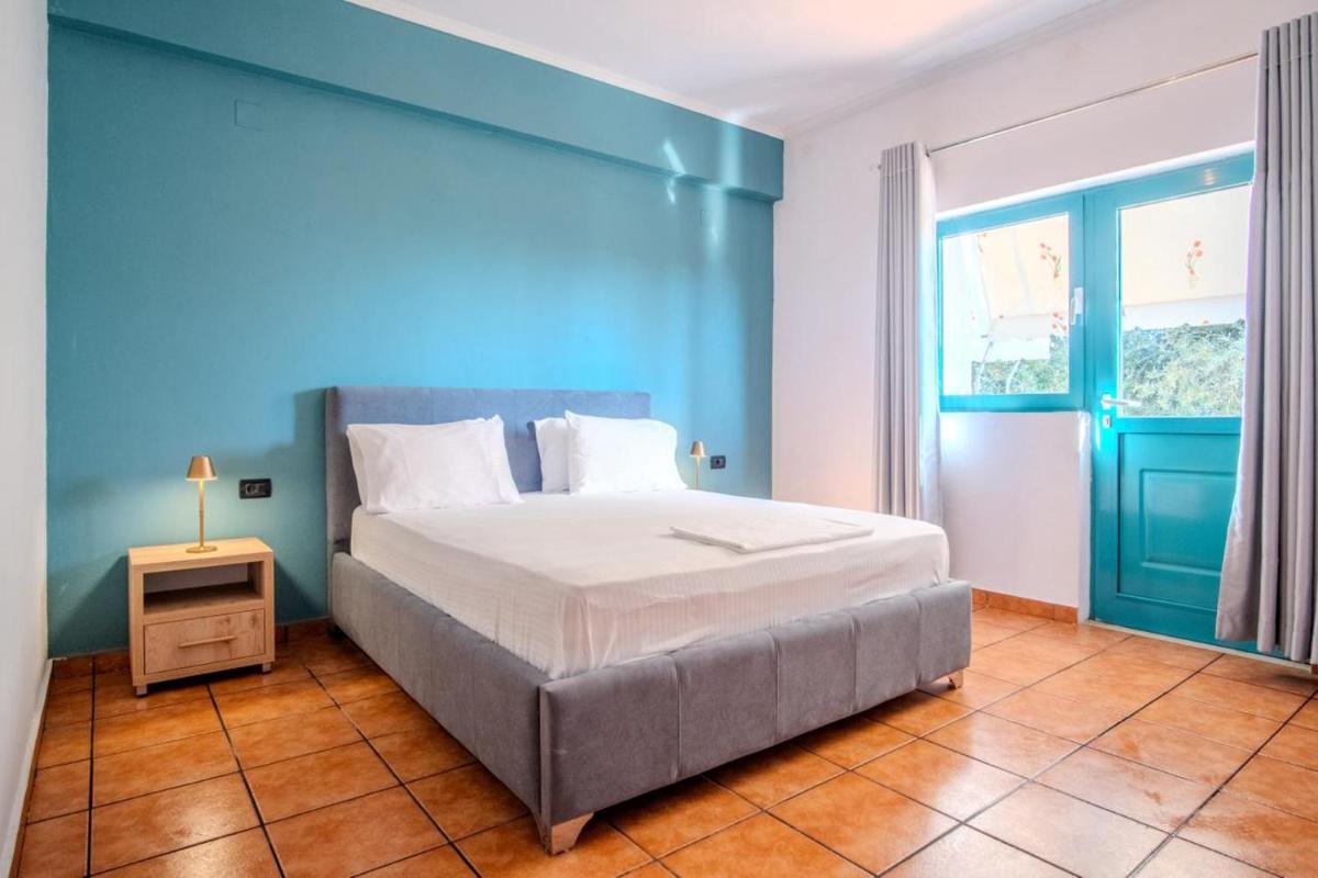 Aphrodite's Garden B&B - Hizvo