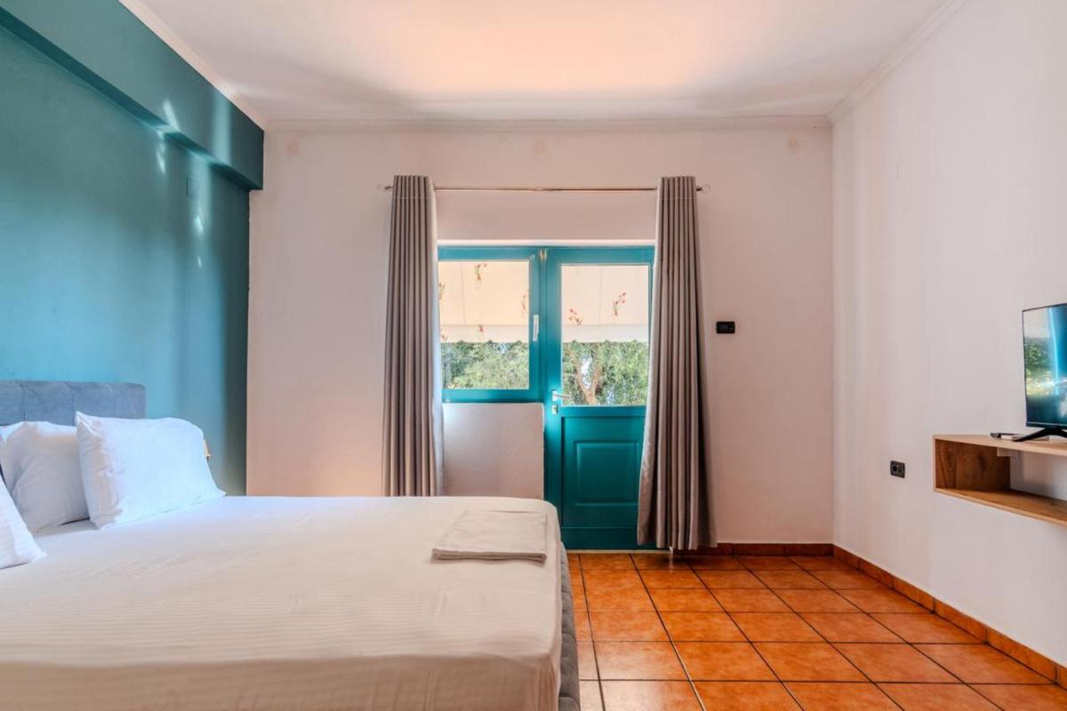 Aphrodite's Garden B&B - Hizvo