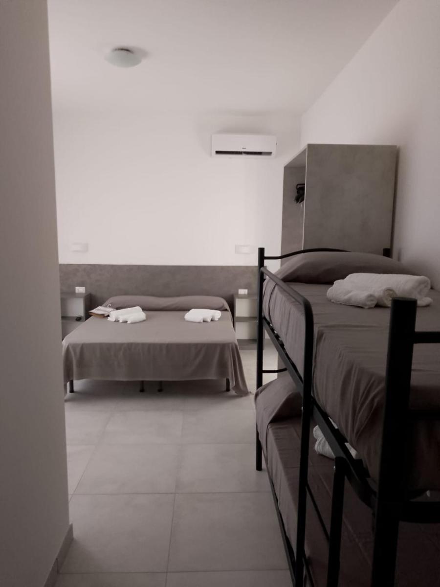 Villa3 Cancelli Guesthouse B&B via del Mare Formia - Housity