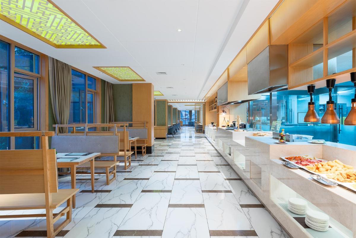 Holiday Inn Dujiangyan Ancient Town by IHG - Housity