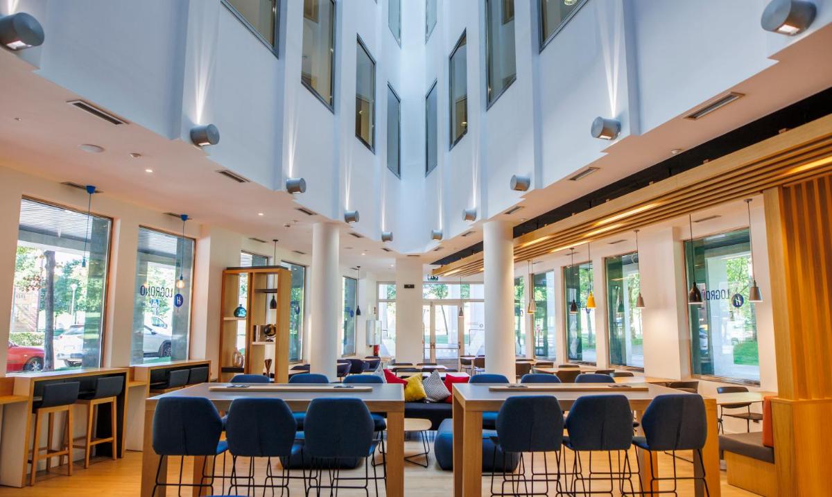 Hotel Logroño - Housity