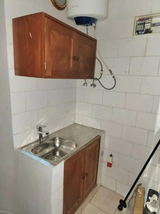 Saturn Central Lux Studio - Housity