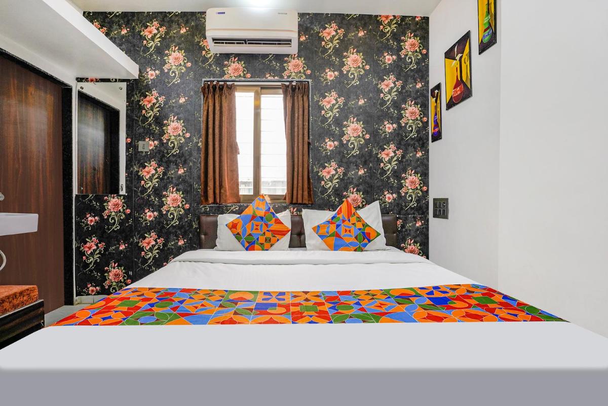 FabHotel The Regal Inn - Housity