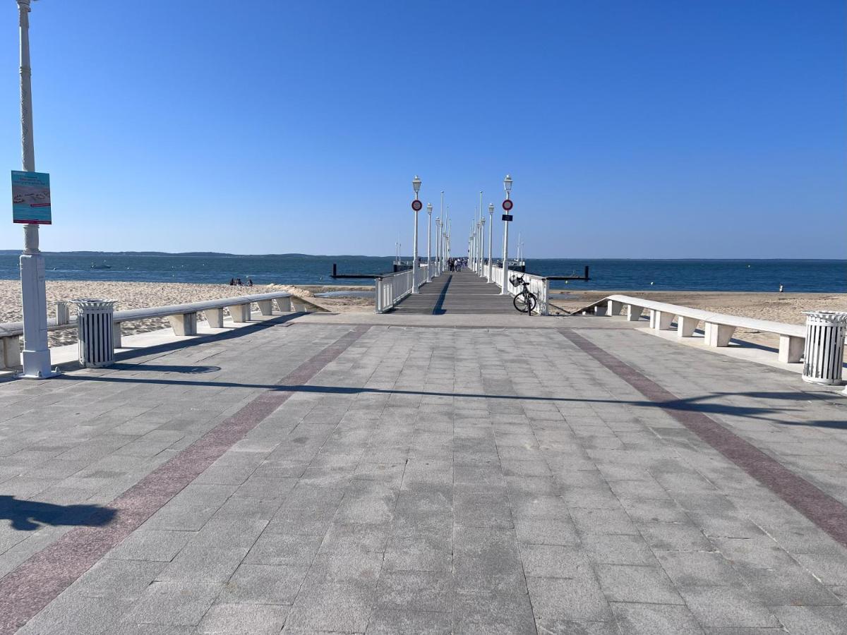 Vue générale sur la mer ou vue sur la mer prise depuis l'hôtel