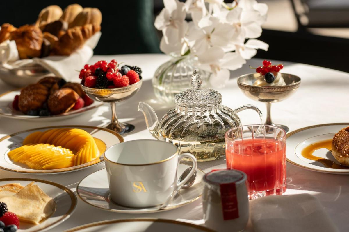 Nourriture dans l'hôtel ou à proximité