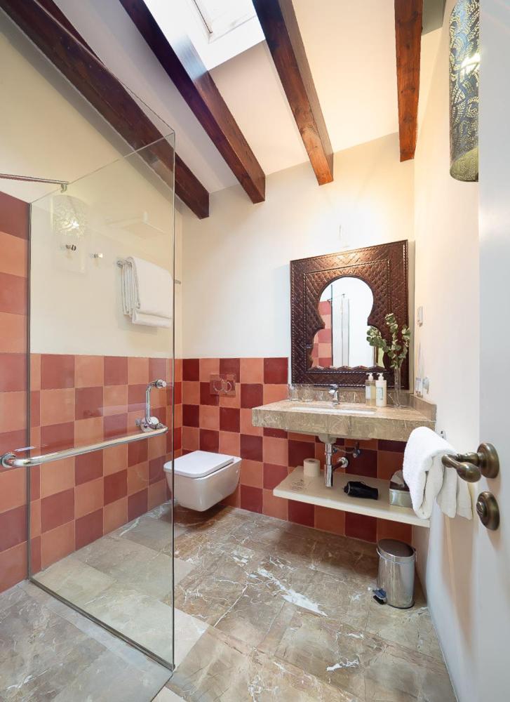 Un baño de Hotel & Restaurant Jardi d'Artà