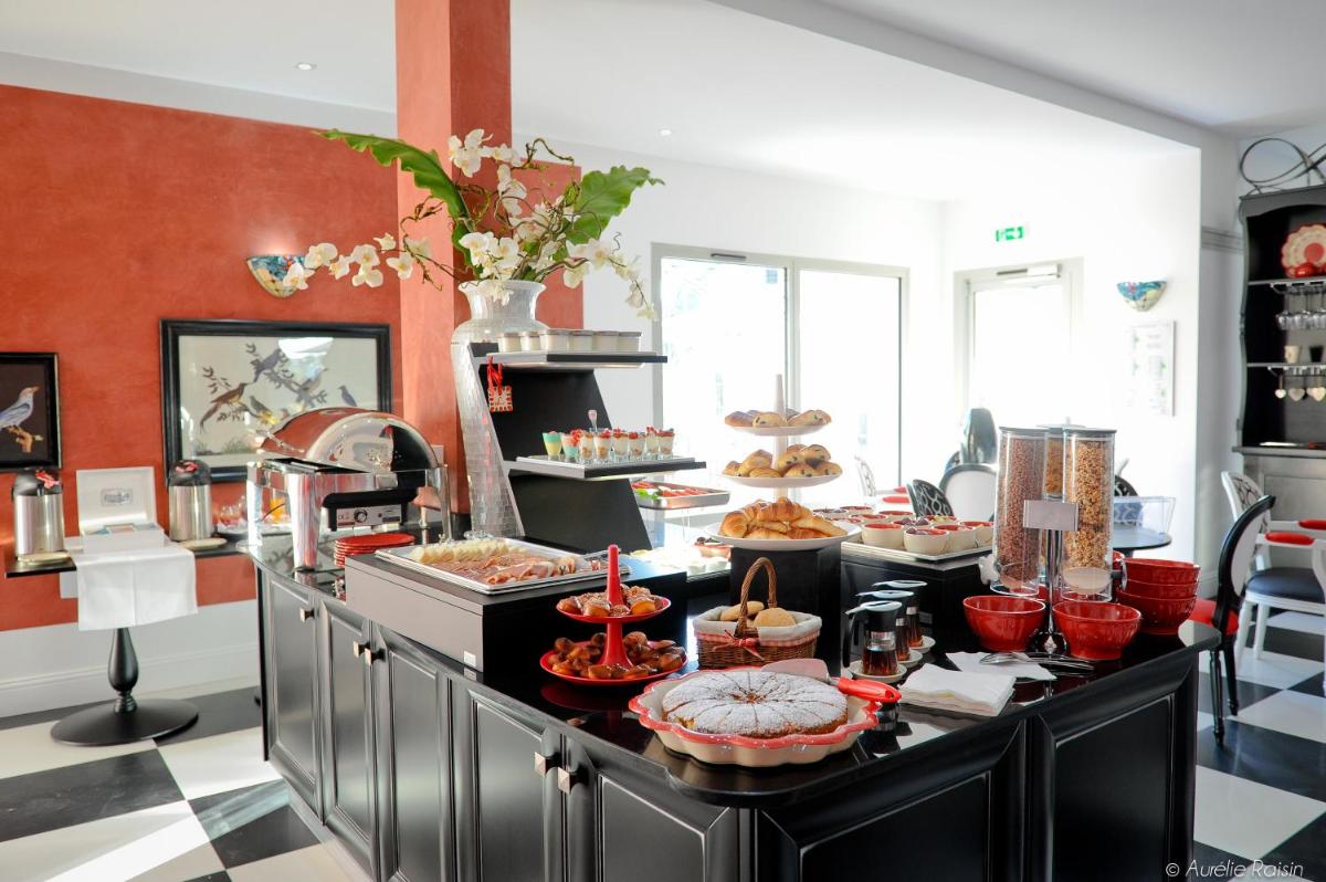 Nourriture dans l'hôtel ou à proximité