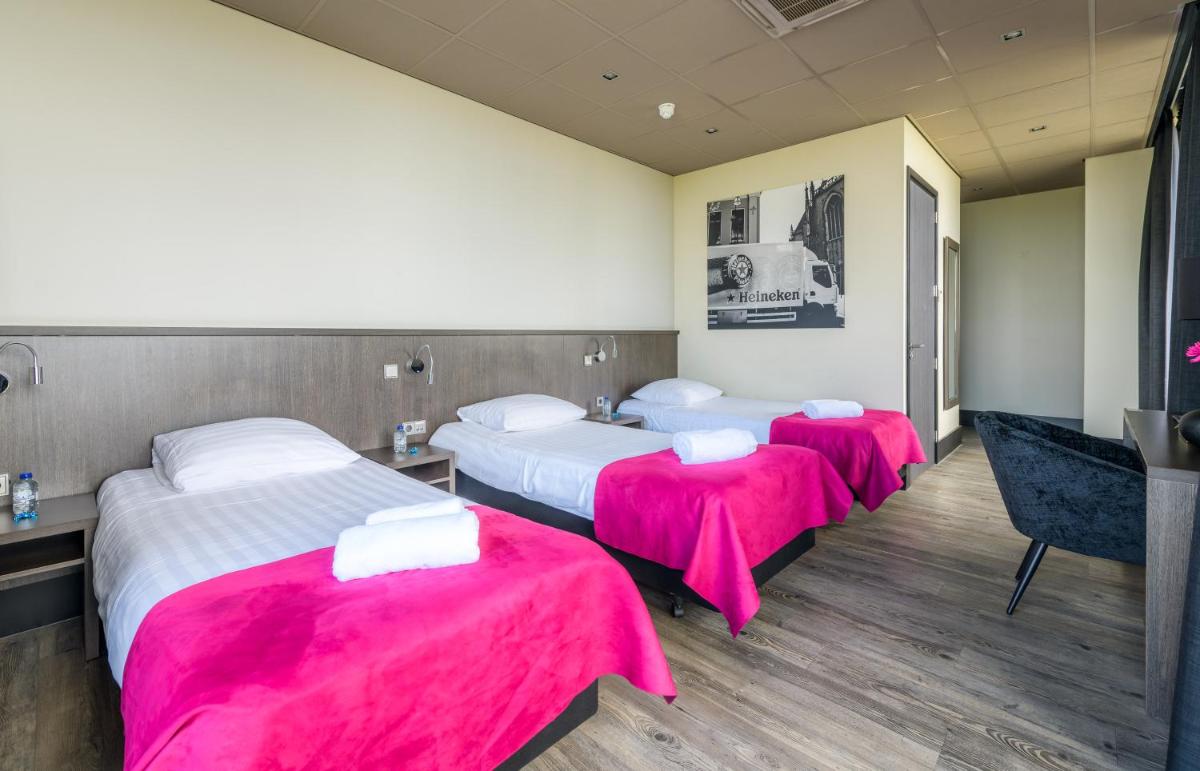 BAS World Hotel - Housity