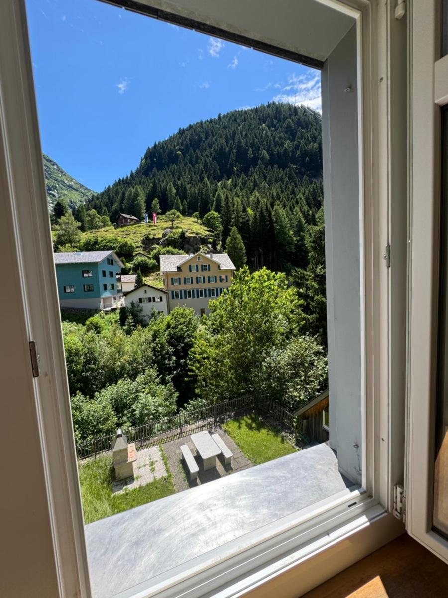 Alpine Haus - Housity