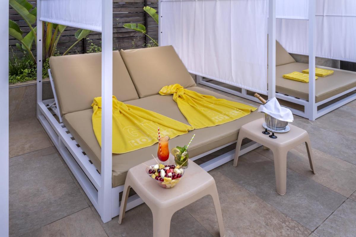 Zona de estar de GHT Oasis Park & Spa