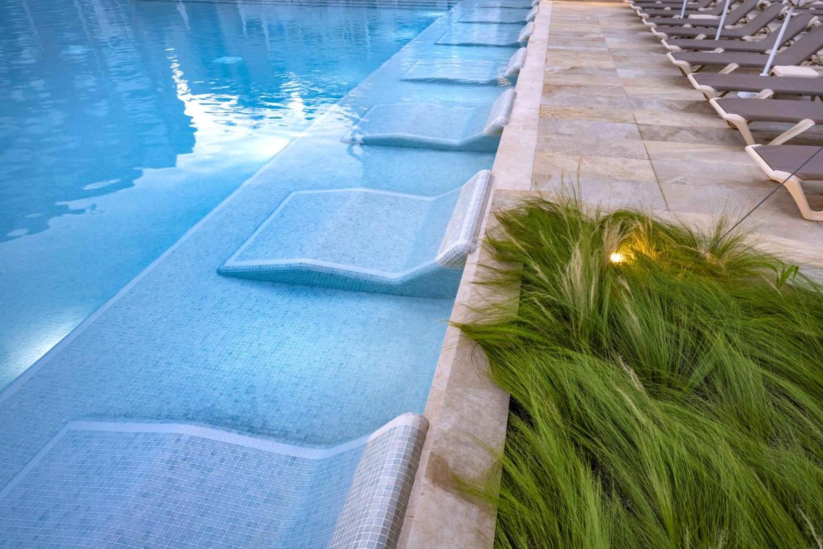 Piscina en o cerca de GHT Oasis Park & Spa