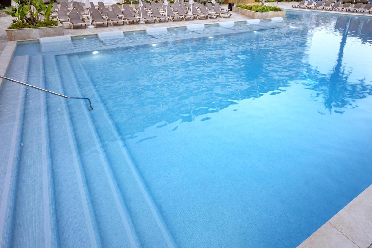 Piscina en o cerca de GHT Oasis Park & Spa