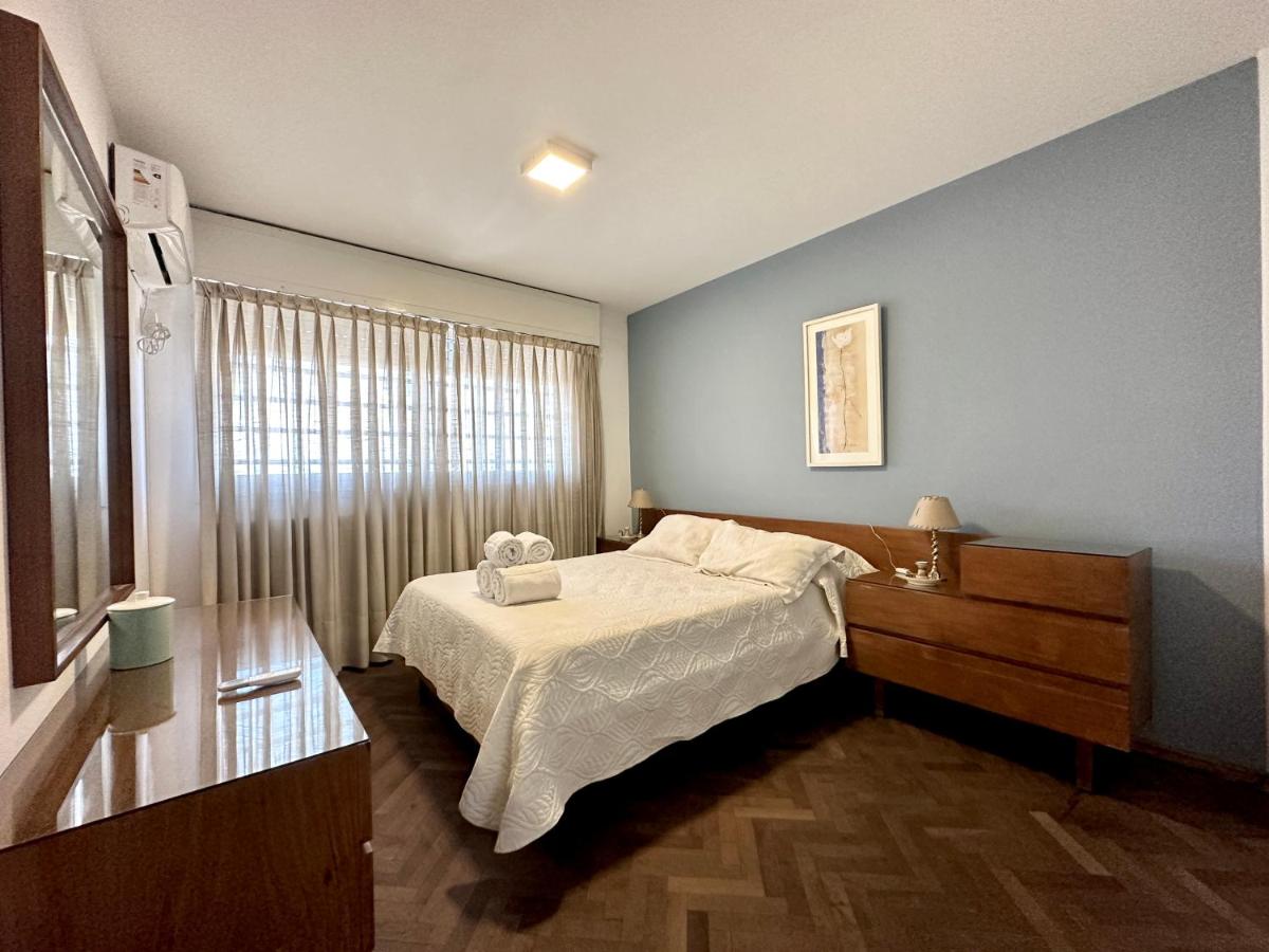 Amplio Piso Vintage, Terraza con Vista a Sierras - Housity