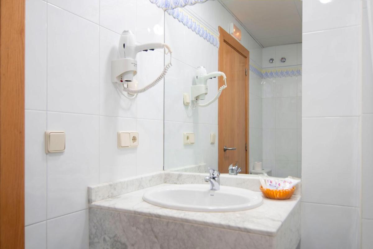Hotel Beratxa - Housity