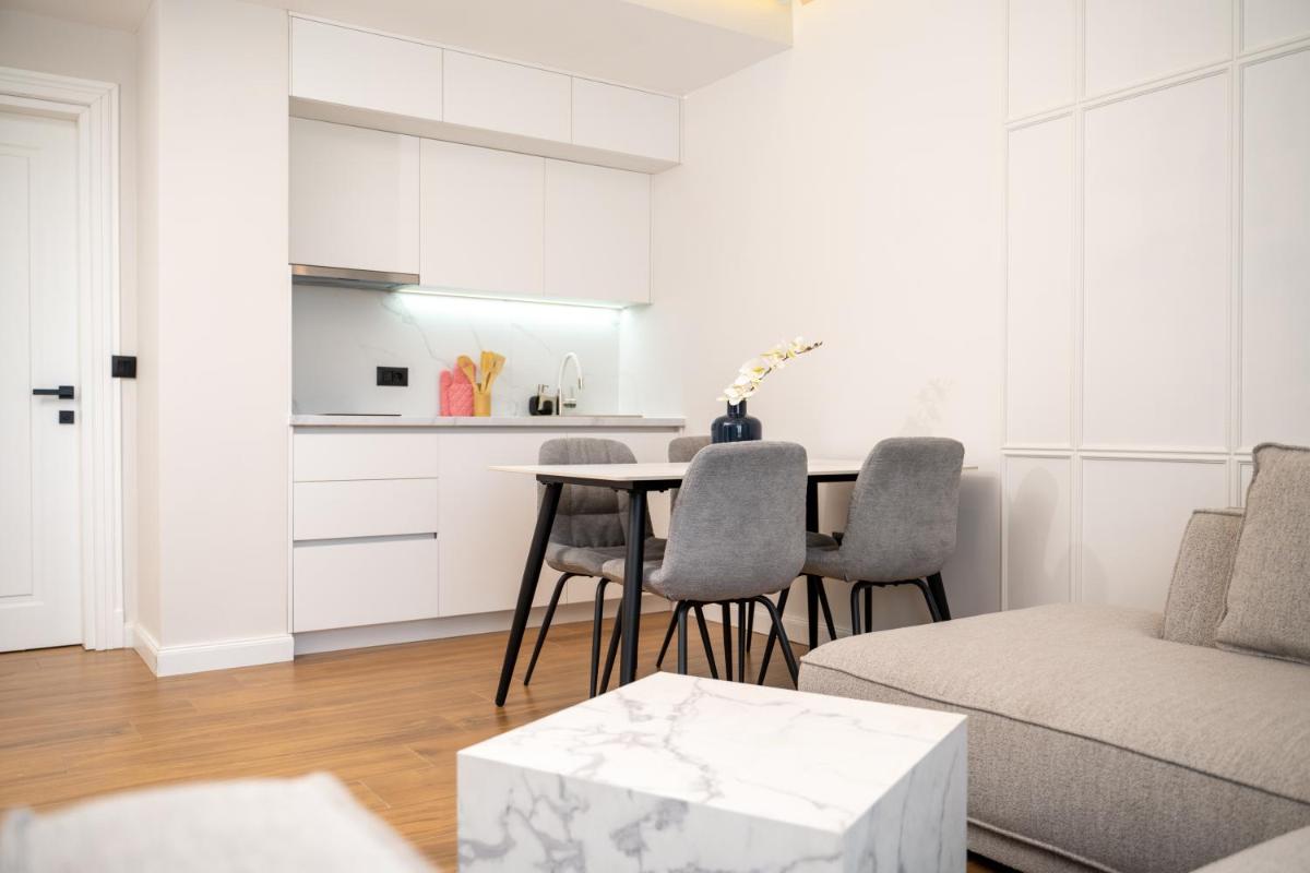 Hotel Teuta - Housity