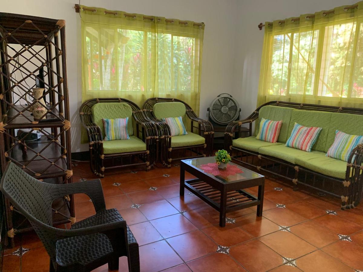 Casa Verónica a 2 kilometros del IRTRA - Housity
