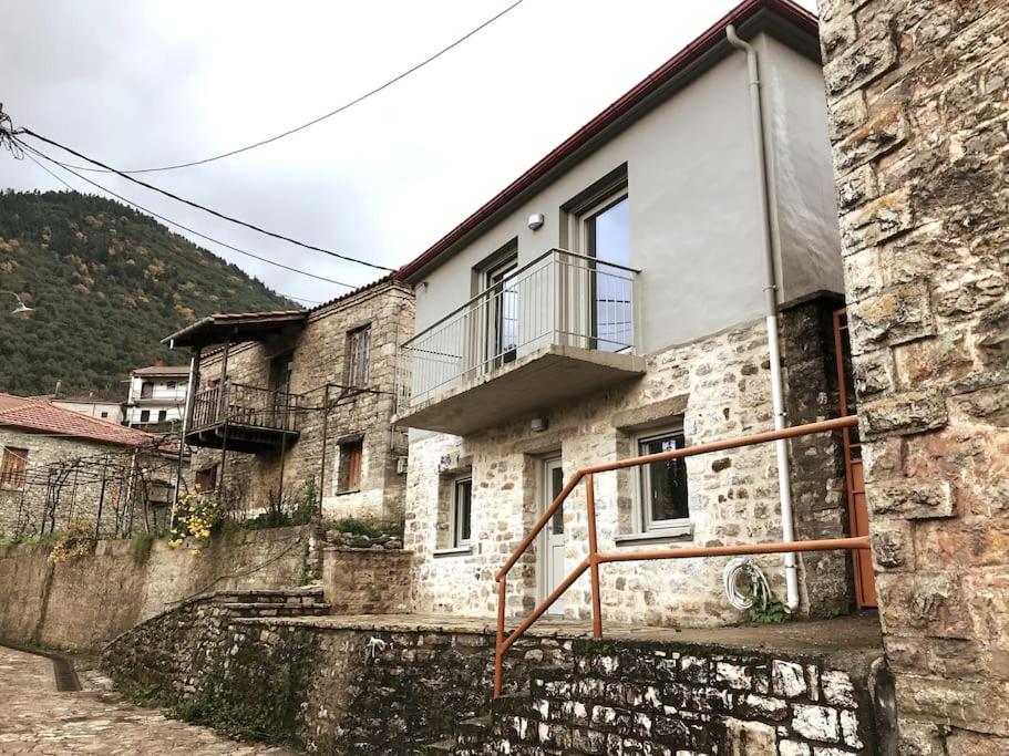 Footpath House / Ολόκληρο σπίτι στο Μεγάλο Χωριό - Housity