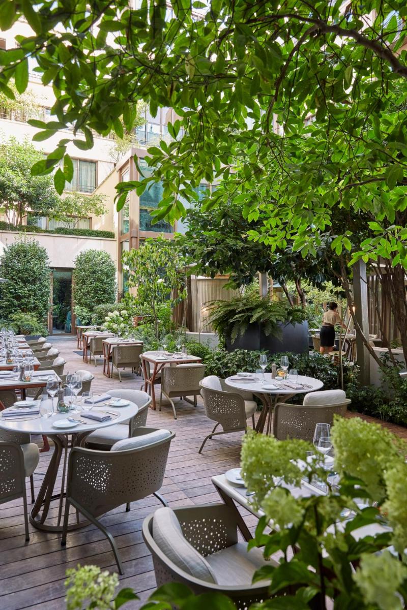 Jardin de l'établissement Mandarin Oriental, Paris