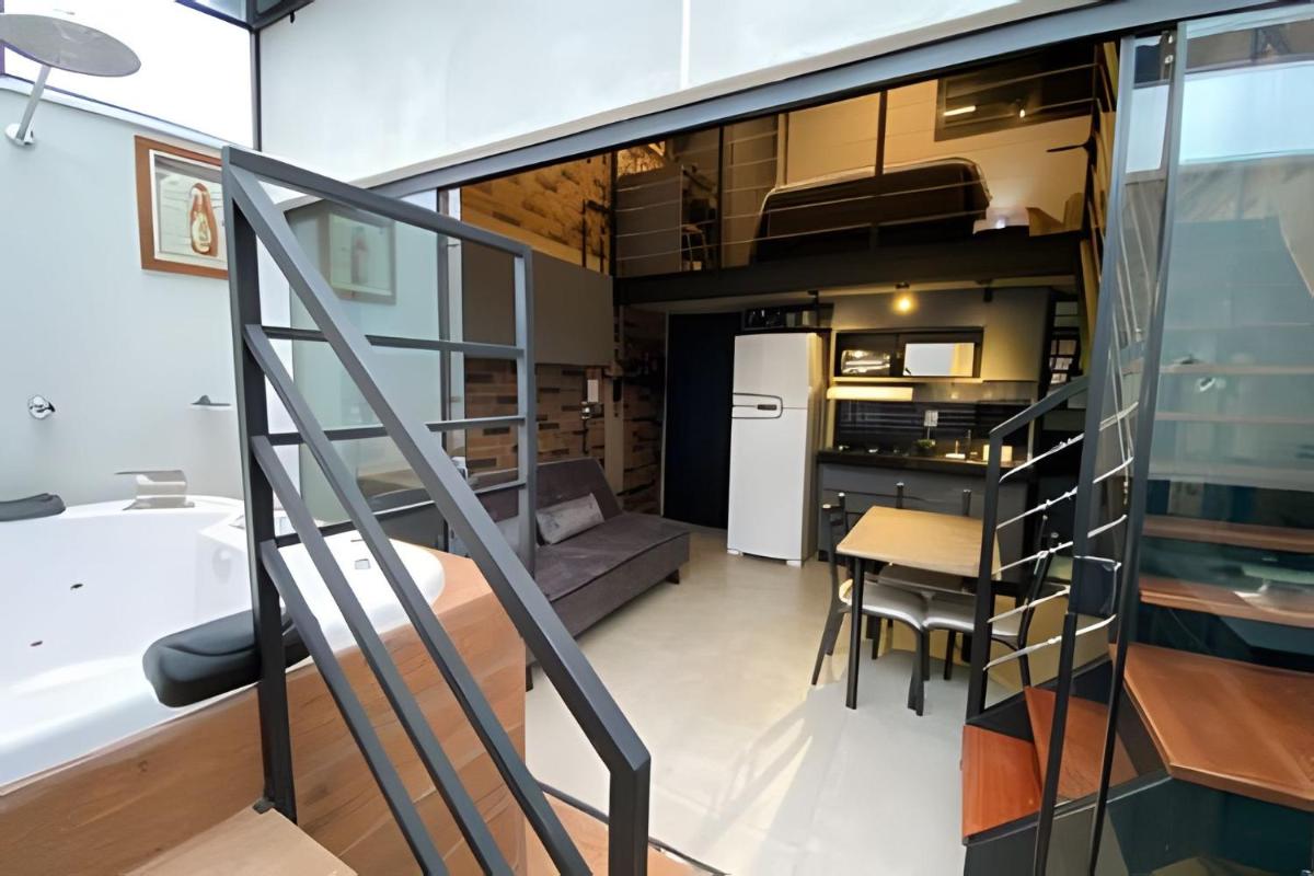 Loft com Hidromassagem - Housity