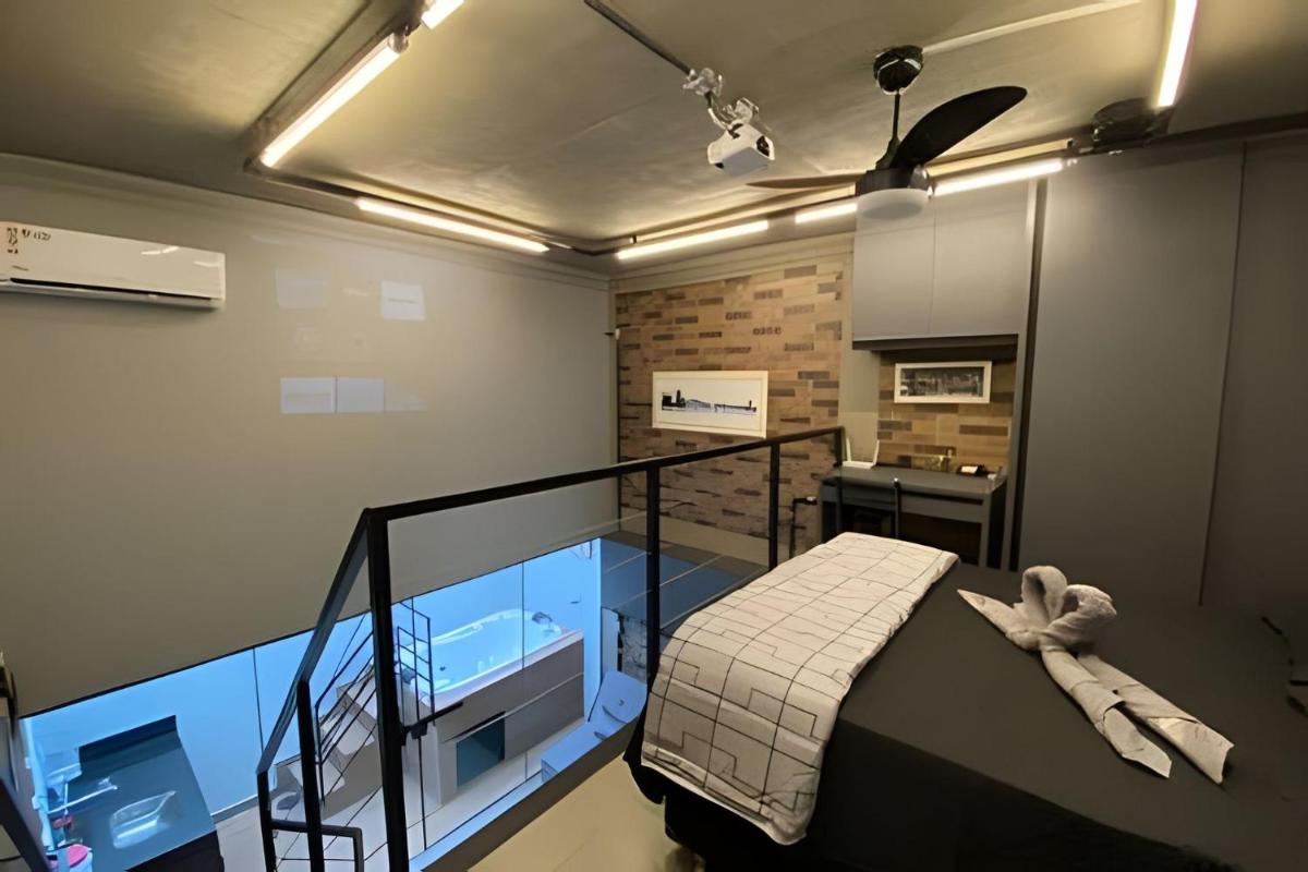 Loft com Hidromassagem - Housity