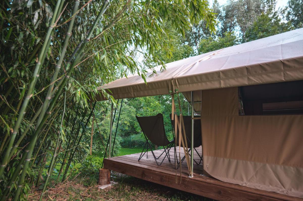 Camping Onlycamp de Besançon - Housity