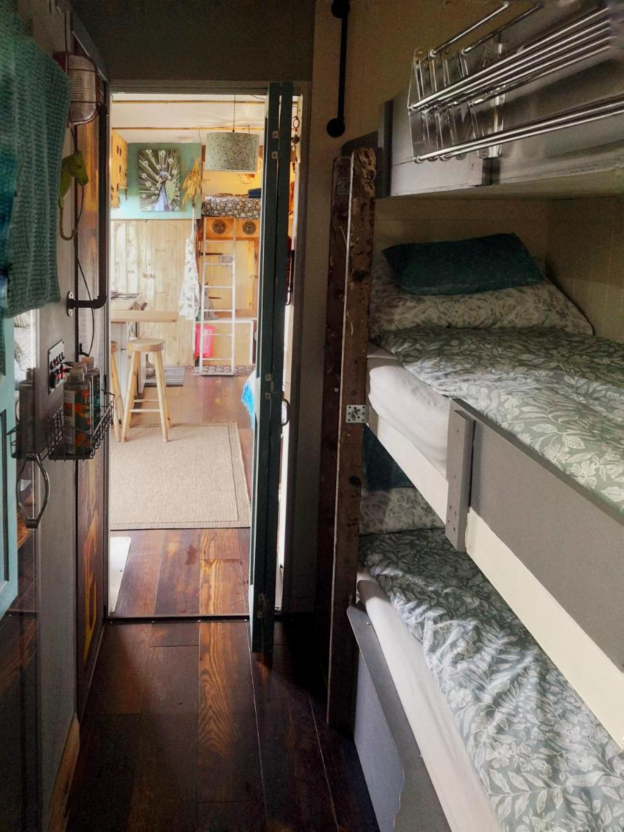 Glamp in Style in an Unique Horsebox Home - Housity