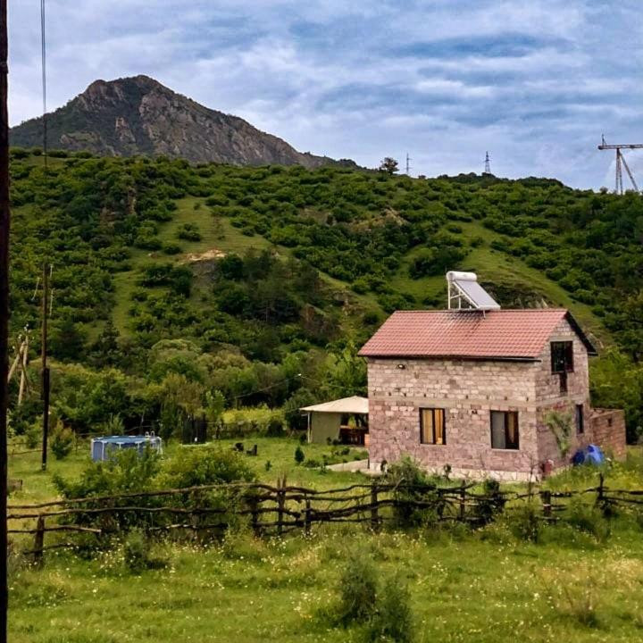 Suitetrails - Guest house Edem