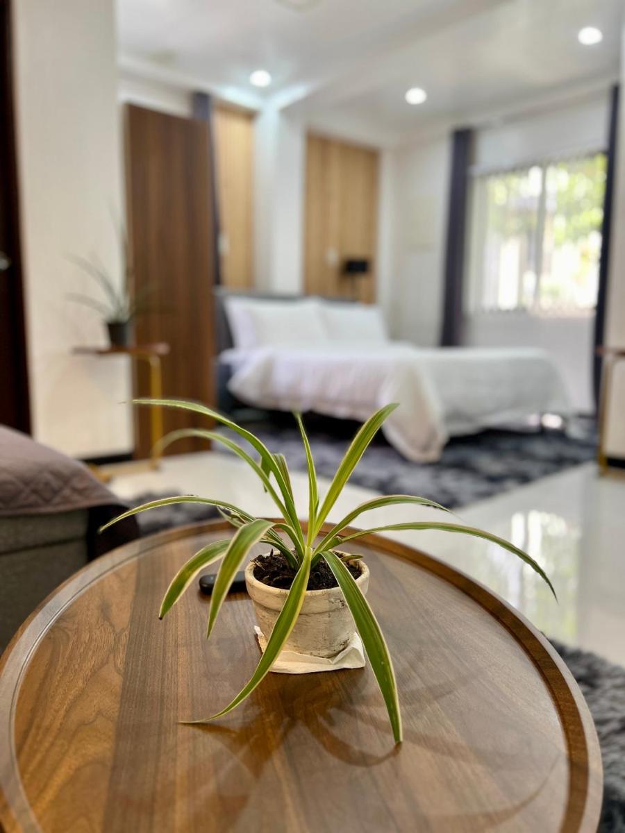 GIA's Place - Housity