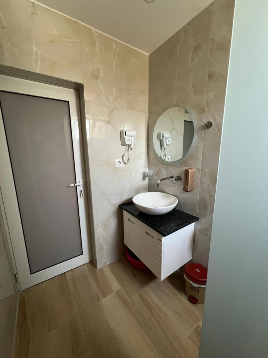 Golden Villa Ksamil - Housity