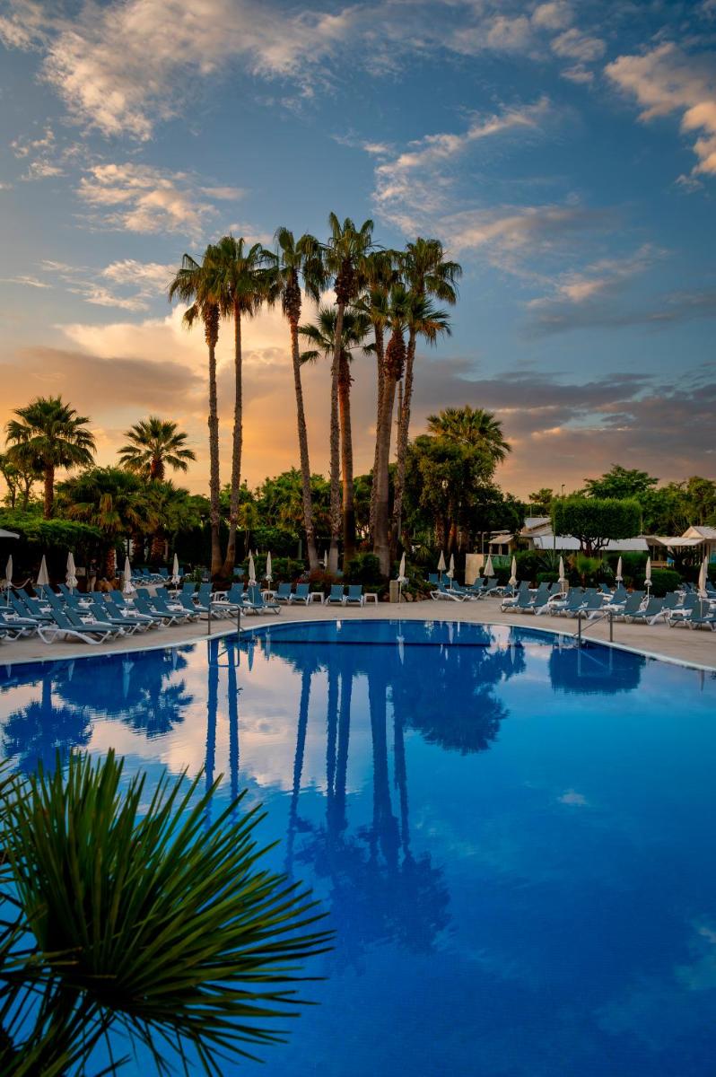 Piscina en o cerca de AQUA Hotel Aquamarina & Spa