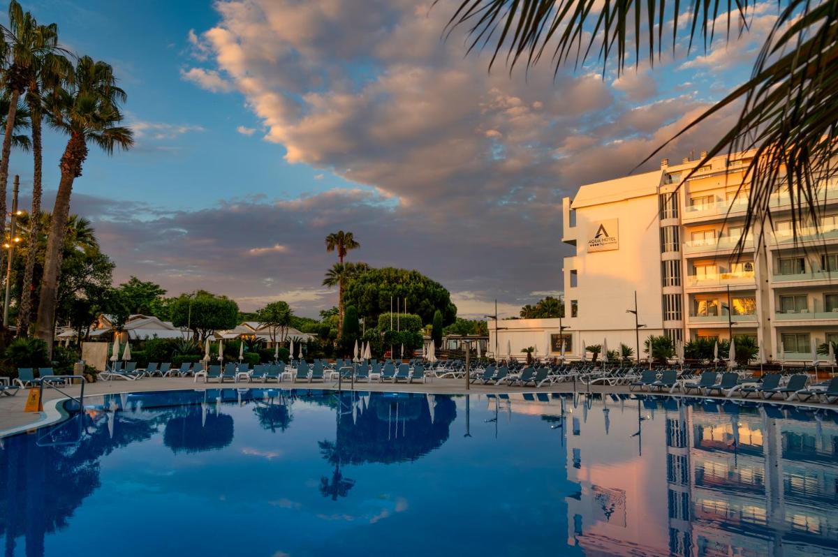 Piscina en o cerca de AQUA Hotel Aquamarina & Spa