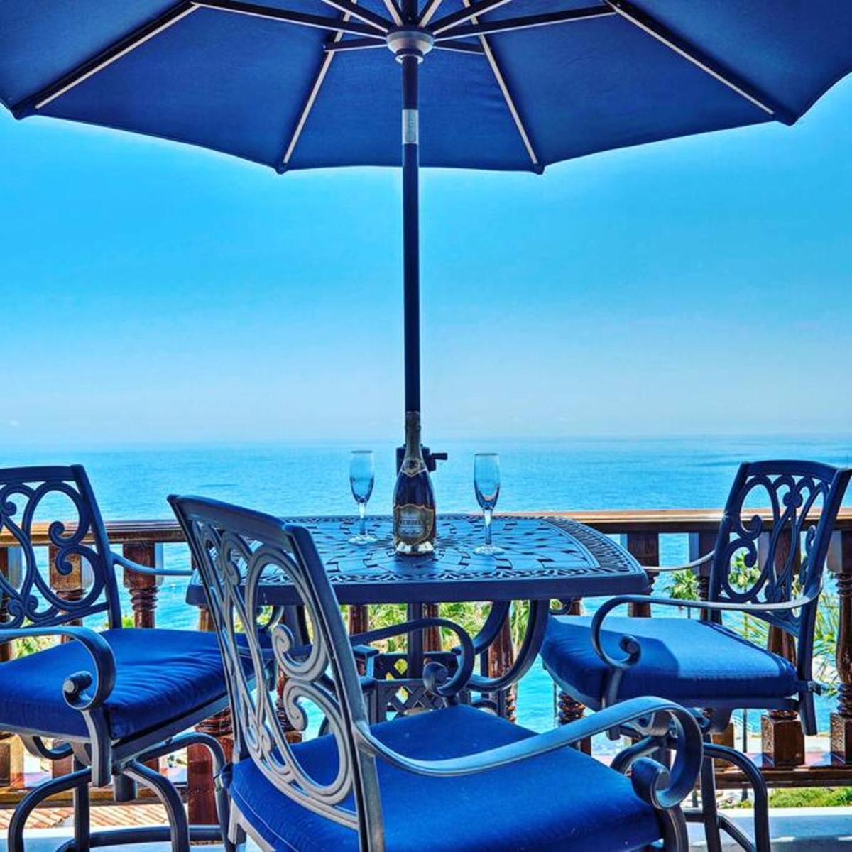 Lux Oceanfront Villa With Breathtaking Views - Housity