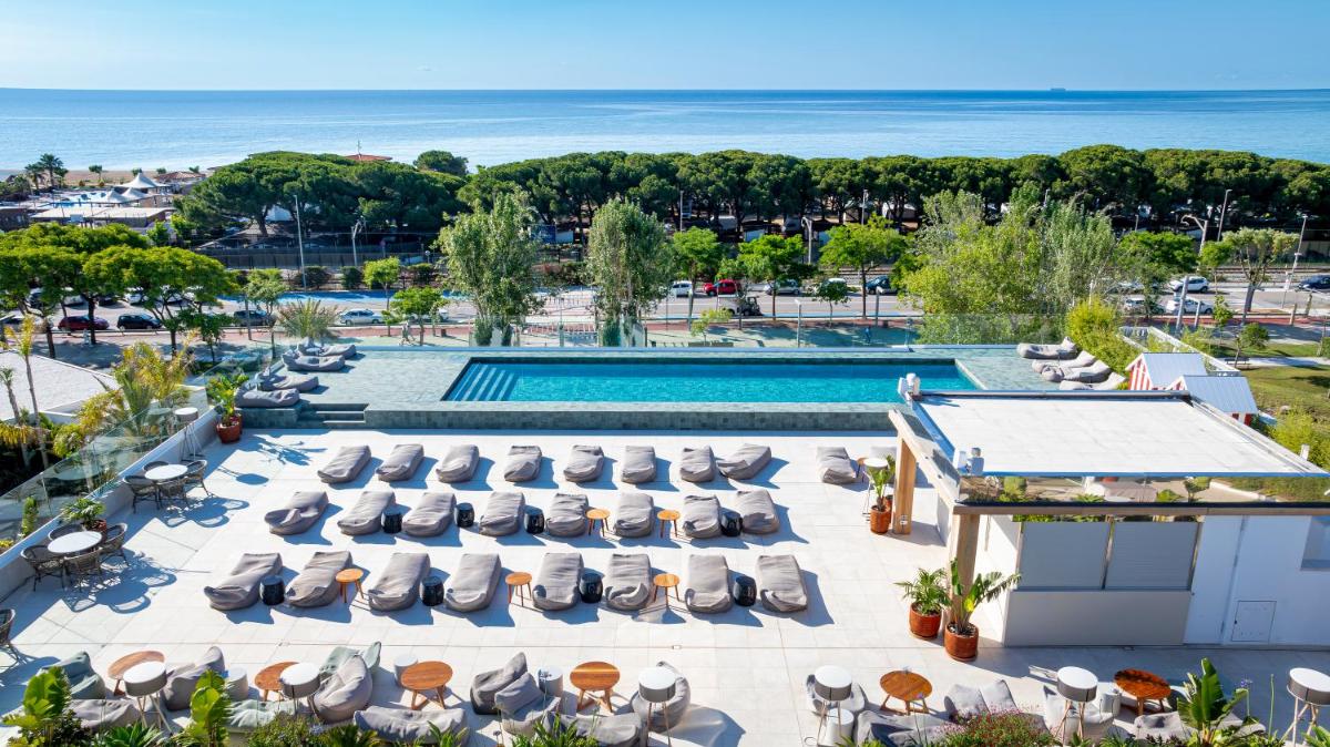 Piscina en o cerca de Atzavara Hotel & Spa