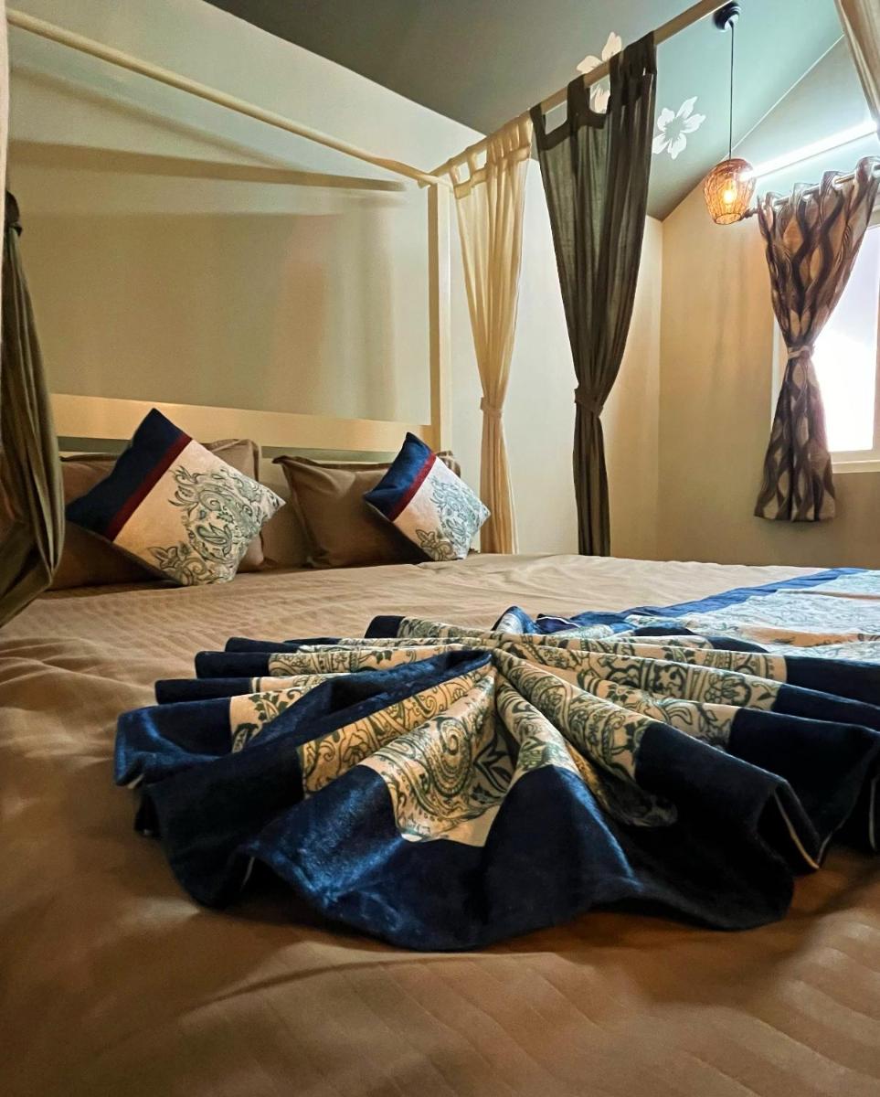 The Village Resort - Housity