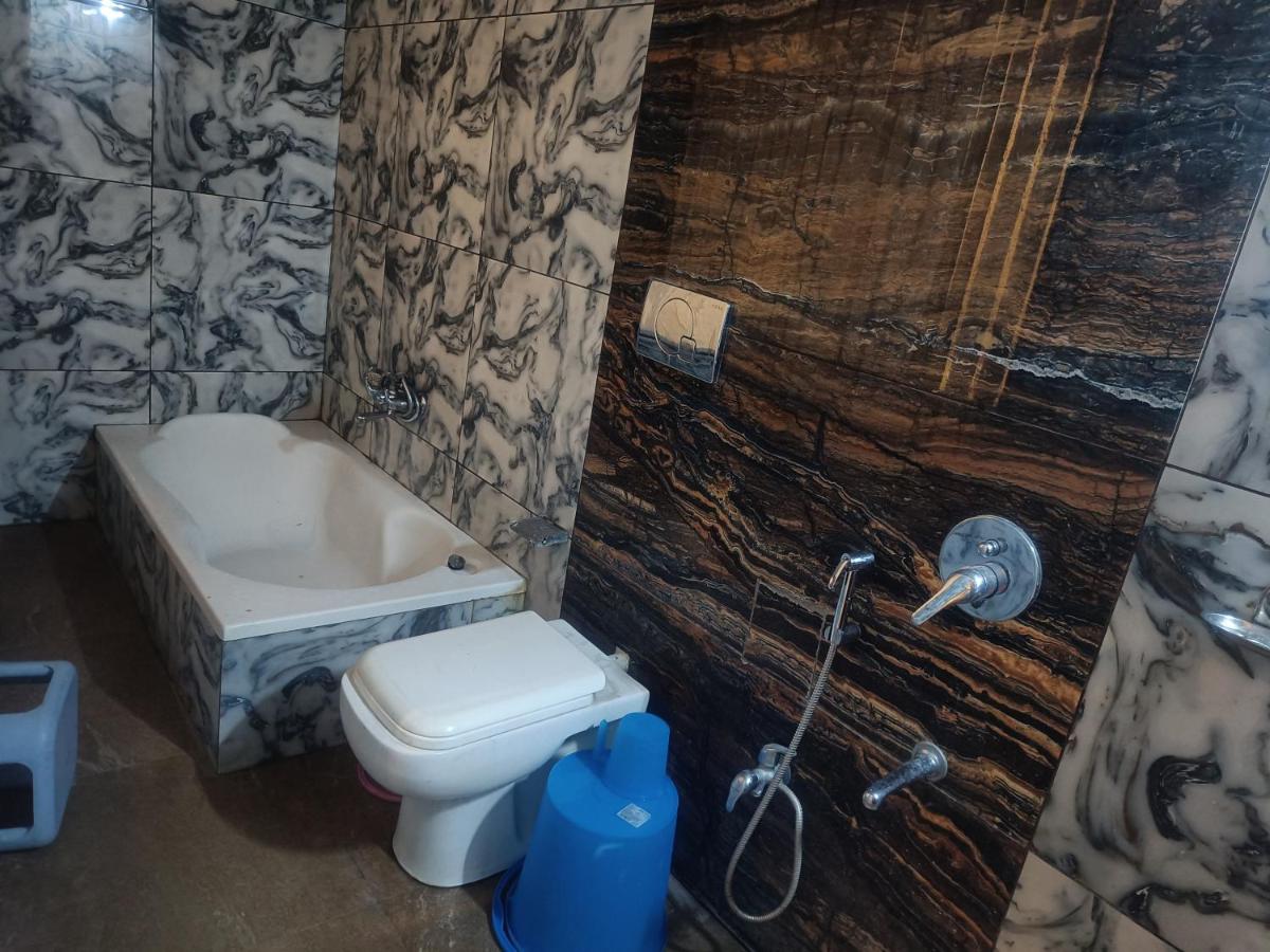 Hotel Krushna Palace - Housity