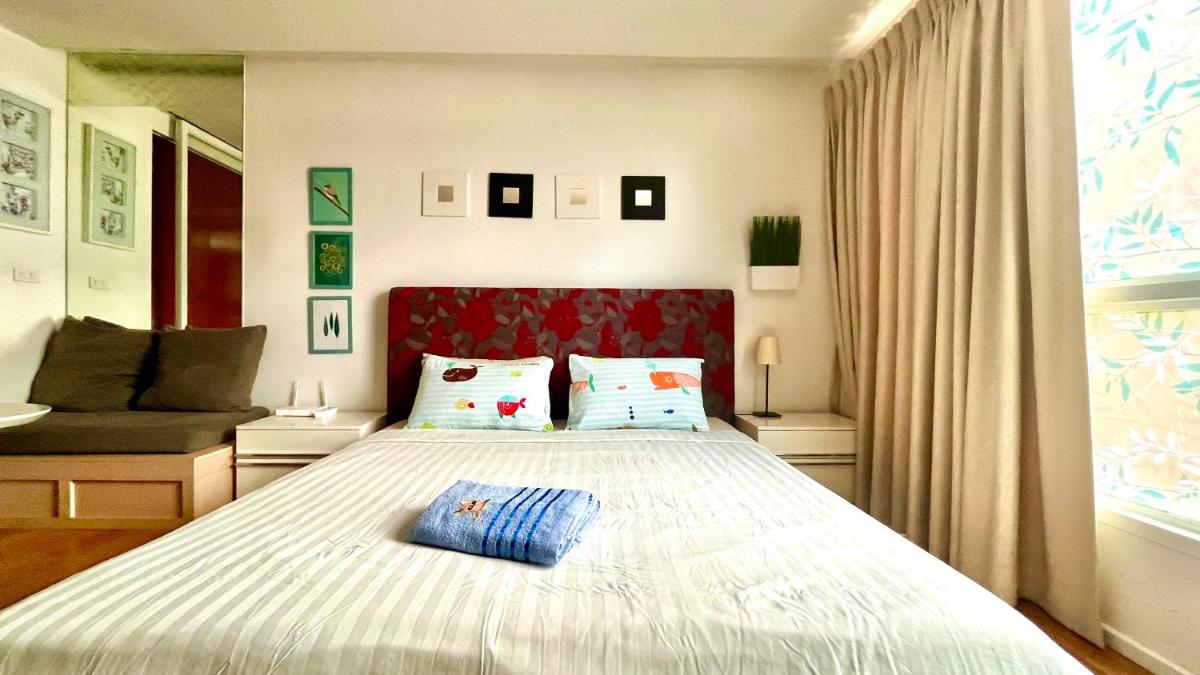 Studio Apartment Near BTS SkyTrain Free Wifi - Housity