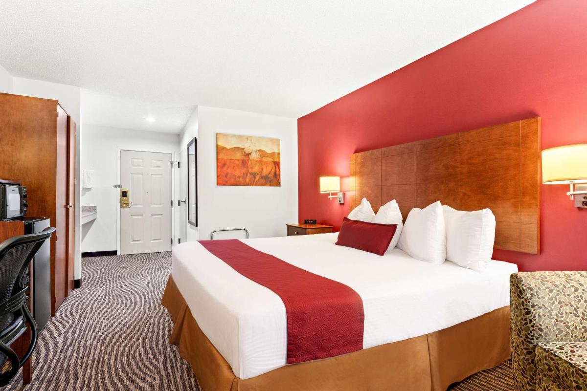 Best Western Okmulgee - Housity
